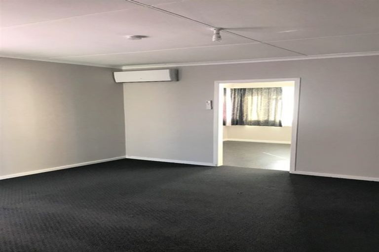 Photo of property in 63 Paul Crescent, Fairfield, Hamilton, 3214