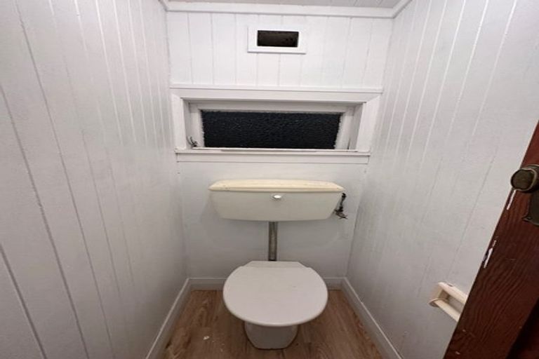 Photo of property in 56 Raroa Road, Kelburn, Wellington, 6012