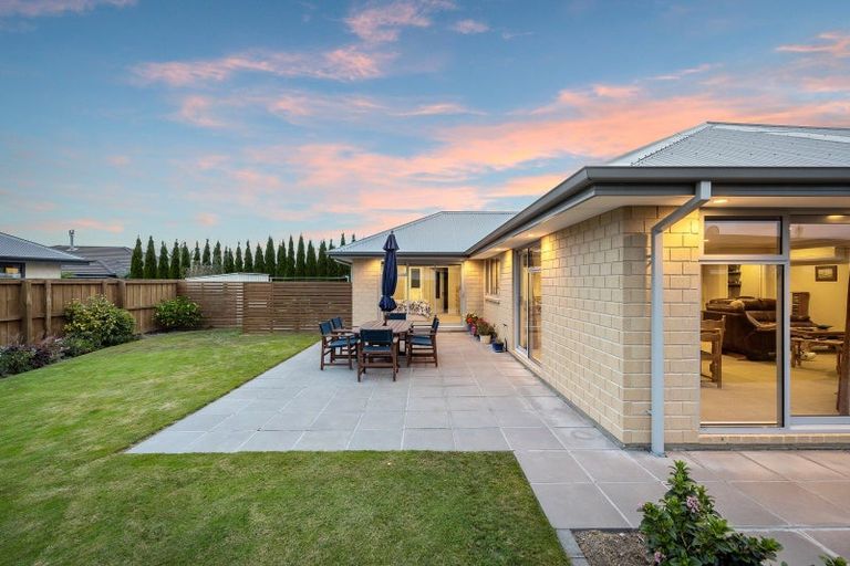 Photo of property in 17 Awa Place, Rangiora, 7400