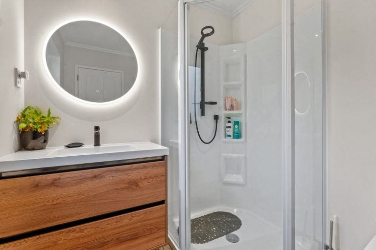 Photo of property in 8 Waititiro Rise, Stanmore Bay, Whangaparaoa, 0932