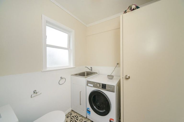 Photo of property in 81 Thames Street, Rongotea, 4476