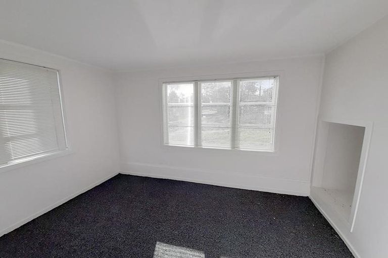 Photo of property in 24 Inglis Street, Birkenhead, Auckland, 0626