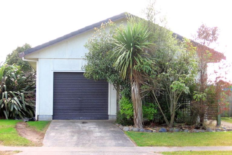 Photo of property in 44 Garland Drive, St Andrews, Hamilton, 3200