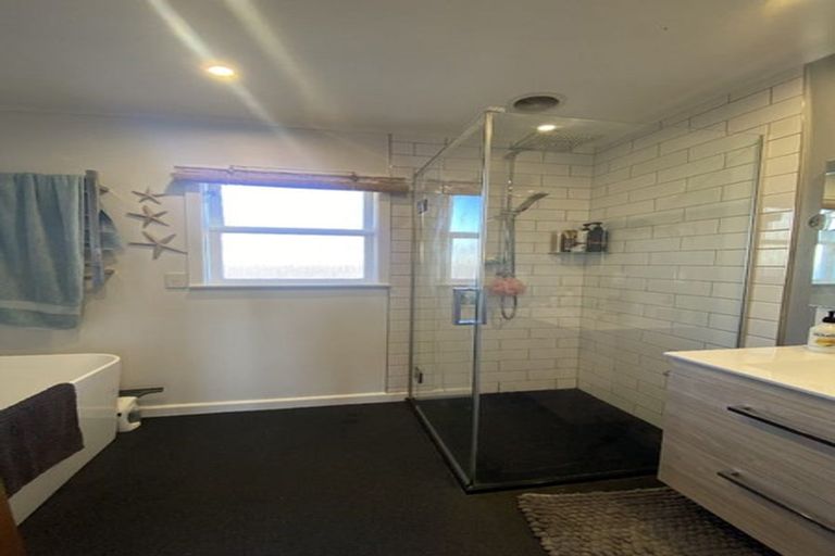 Photo of property in 24 Pembroke Street, Taradale, Napier, 4112