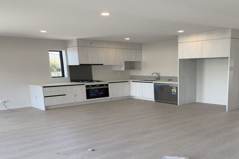 Photo of property in 69b Astley Avenue, New Lynn, Auckland, 0600