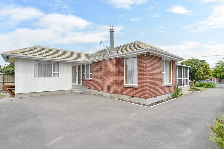 Photo of property in 184 Withells Road, Avonhead, Christchurch, 8042