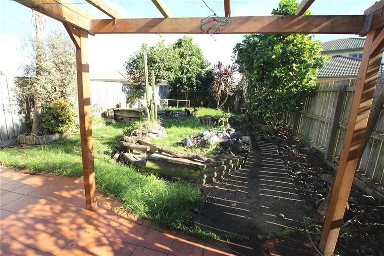 Photo of property in 86d Naylors Drive, Mangere, Auckland, 2022