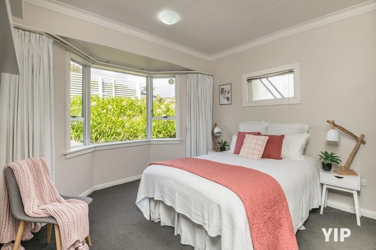 Photo of property in 21 Handyside Street, Tawa, Wellington, 5028