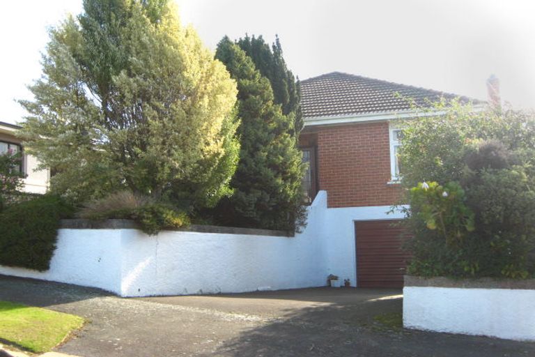 Photo of property in 16 Derwent Street, Helensburgh, Dunedin, 9010