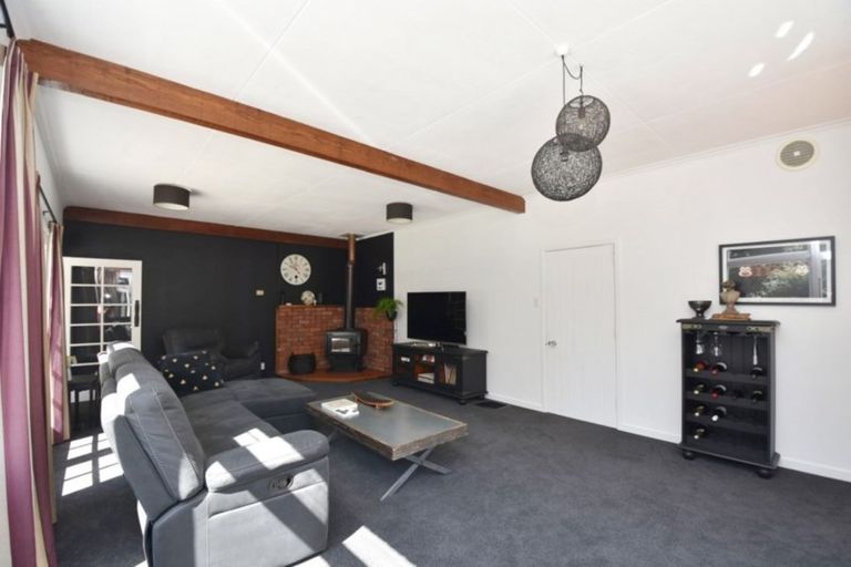 Photo of property in 77 Marama Avenue South, Otatara, Invercargill, 9879