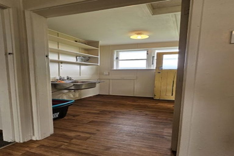 Photo of property in 15 Walter Street, Takapau, 4203