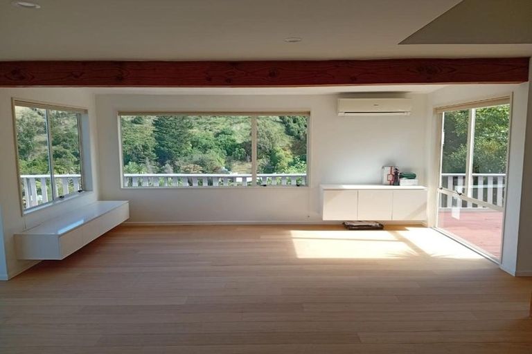 Photo of property in 10 Selwyn Parade, Lyttelton, 8082