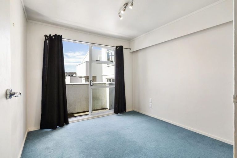 Photo of property in Fernhill Flats, 6/324 The Terrace, Te Aro, Wellington, 6011
