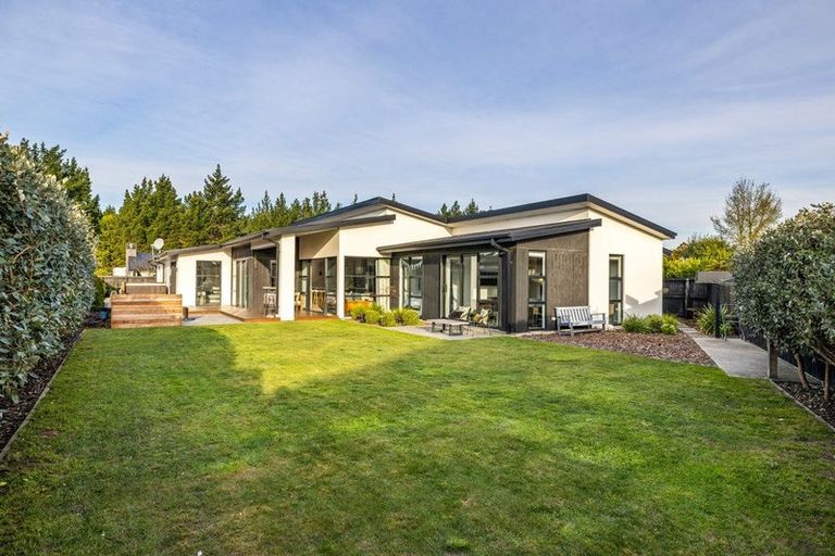 Photo of property in 14 Kohunga Crescent, Bottle Lake, Christchurch, 8083