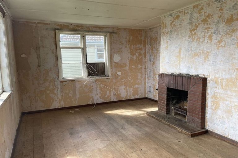 Photo of property in 29 Wilson Street, Waverley, 4510