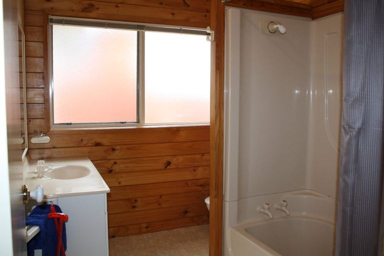 Photo of property in 2/24 Bernie Edwards Place, Botany Downs, Auckland, 2010