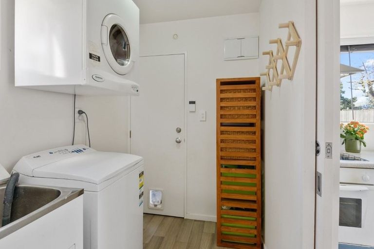 Photo of property in 3/9 Domett Street, Waltham, Christchurch, 8023