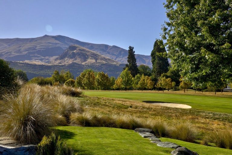 Photo of property in Millbrook Resort, 5 Malaghans Ridge, Arrowtown, 9371