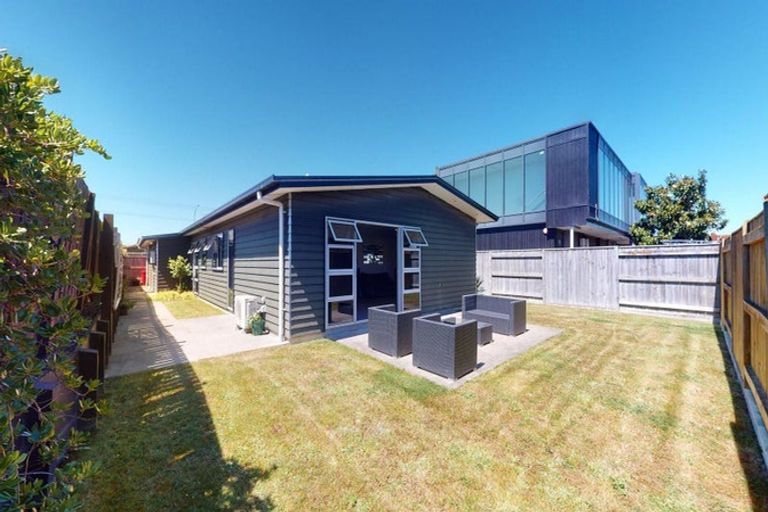 Photo of property in 97b Roberts Line, Kelvin Grove, Palmerston North, 4414