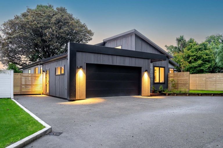 Photo of property in 14 Oates Place, Greytown, 5712