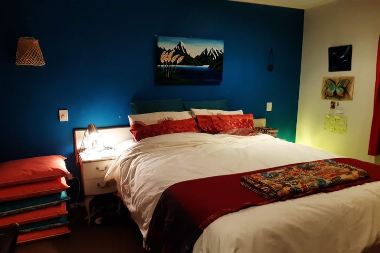 Photo of property in 11 Te Pari Pari Road, Pukerua Bay, 5026