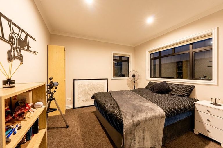 Photo of property in 15a Kitchener Square, Highfield, Timaru, 7910