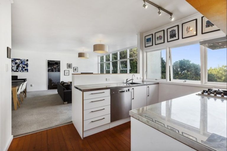 Photo of property in 72a Sar Street, Wadestown, Wellington, 6012