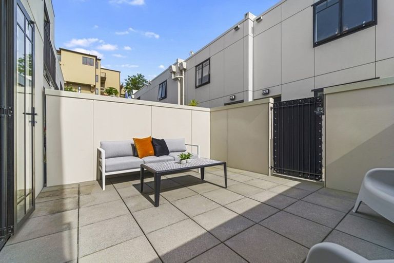 Property details for 1d/8 Farnham Street, Parnell, Auckland, 1052