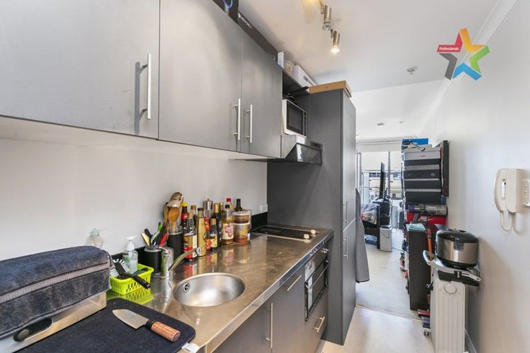 Photo of property in Monvie Apartments, 704/15 Holland Street, Te Aro, Wellington, 6011