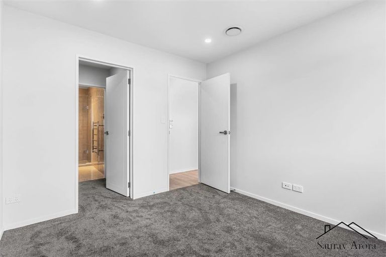 Photo of property in 18 Combat Street, Papakura, 2110