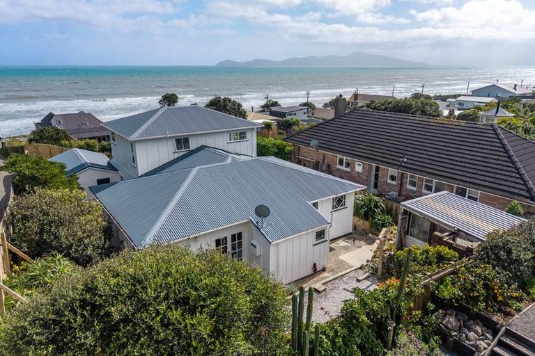 Photo of property in 1 Sand Track, Paekakariki, 5034