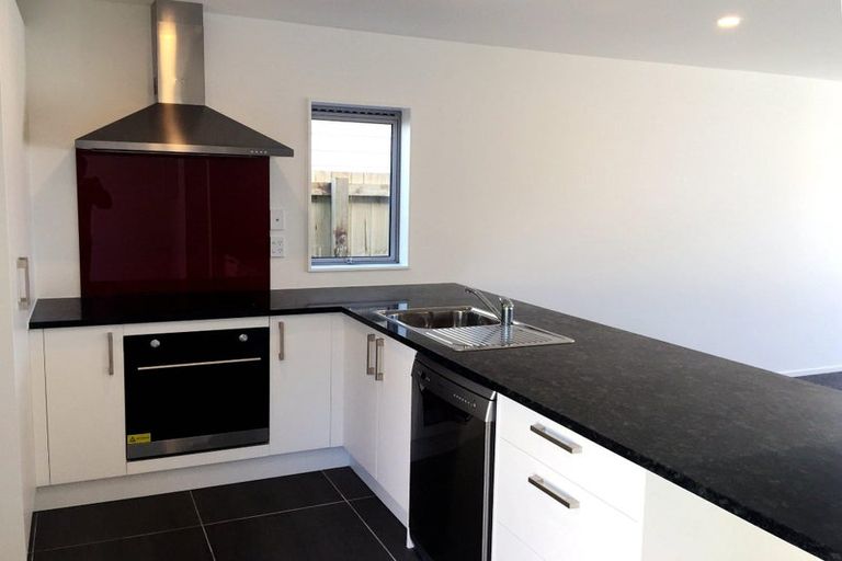 Photo of property in 15 Aviation Street, Takanini, 2112