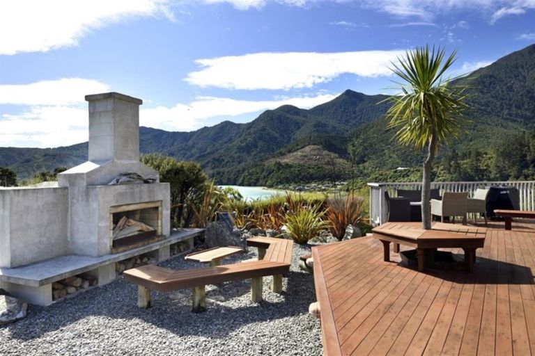 Photo of property in 7 Soucis Lane, Okiwi Bay, French Pass, 7193
