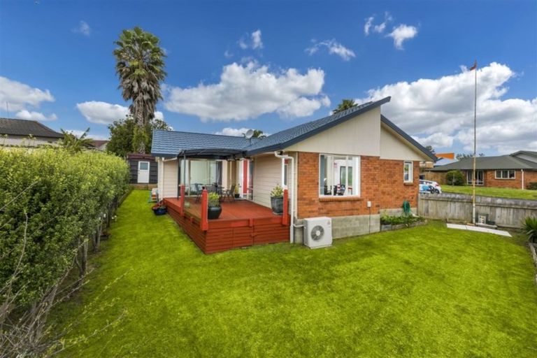 Photo of property in 78 Kingdale Road, Henderson, Auckland, 0610