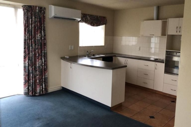 Photo of property in 24a Chesterfield Mews, Russley, Christchurch, 8042