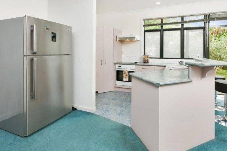Photo of property in Tuscany Towers, 76/1 Ambrico Place, New Lynn, Auckland, 0600
