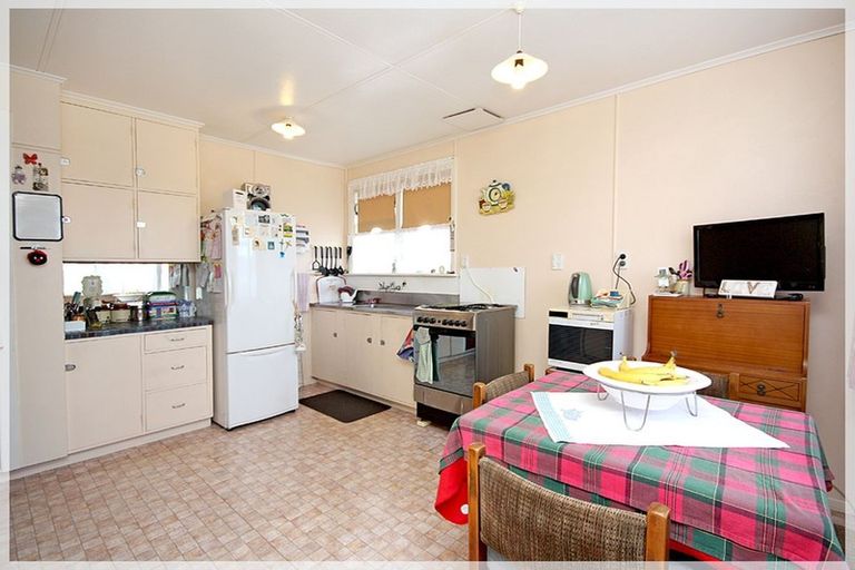 Photo of property in 22 Awatea Street, Levin, 5510