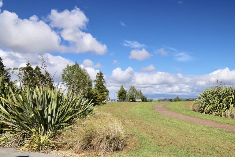 Photo of property in 23 Eastridge Terrace, Huntington, Hamilton, 3210