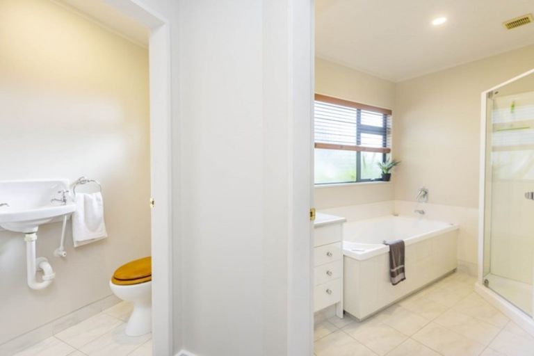 Photo of property in 34 Birkinshaw Grove, Riverstone Terraces, Upper Hutt, 5018
