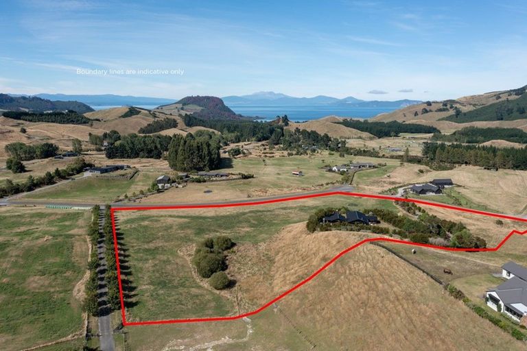 Photo of property in 38 Katelyn Place, Kinloch, Taupo, 3385