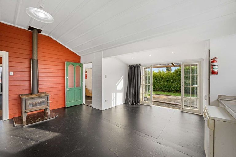 Photo of property in 2634 Mountain Road, Tariki, Stratford, 4394