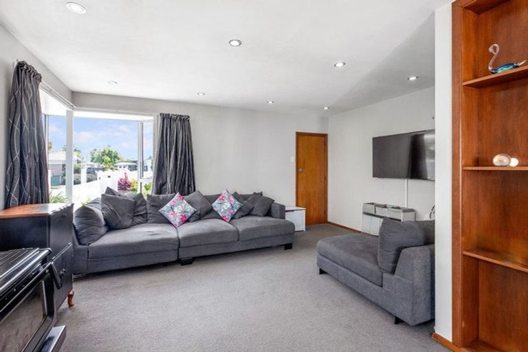 Photo of property in 52 Farrington Avenue, Bishopdale, Christchurch, 8053