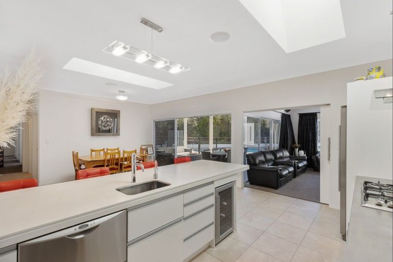 Photo of property in 115 Kent Terrace, Taradale, Napier, 4112