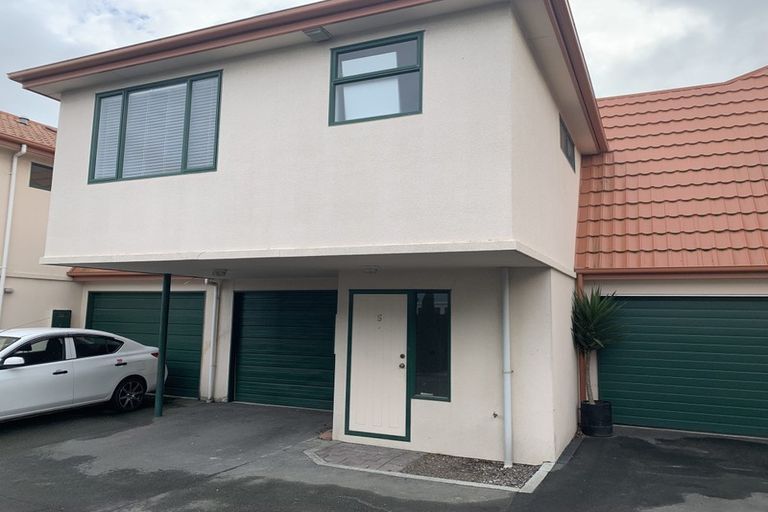 Photo of property in 68d Thackeray Place, Waltham, Christchurch, 8023