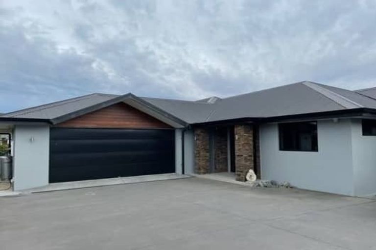 Photo of property in 33 Shearwater Drive, Kaikoura, 7300