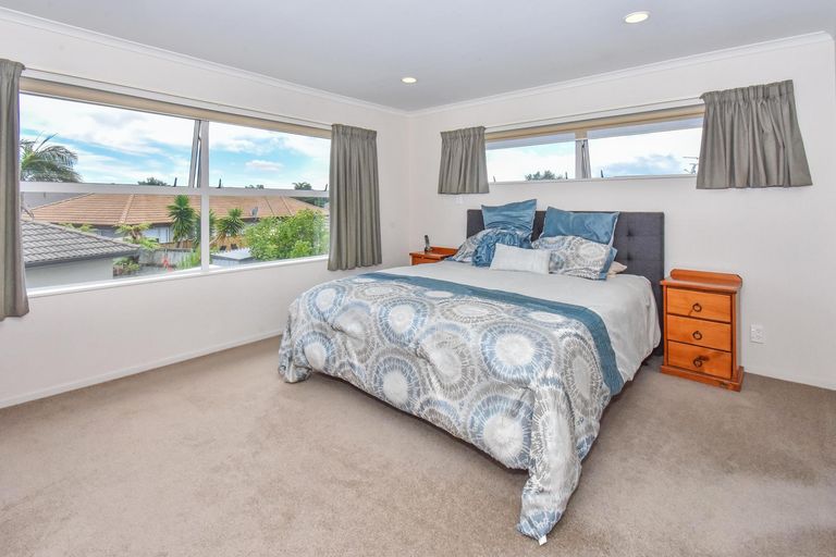 Photo of property in 7 Stranraer Crescent, Wattle Downs, Auckland, 2103