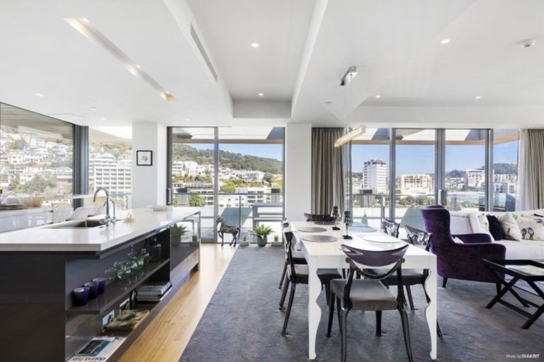 Photo of property in Clyde Quay Wharf, 5/8a Clyde Quay Wharf, Te Aro, Wellington, 6011