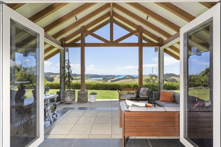 Photo of property in 58 Kempthorne Road, Russell, 0272