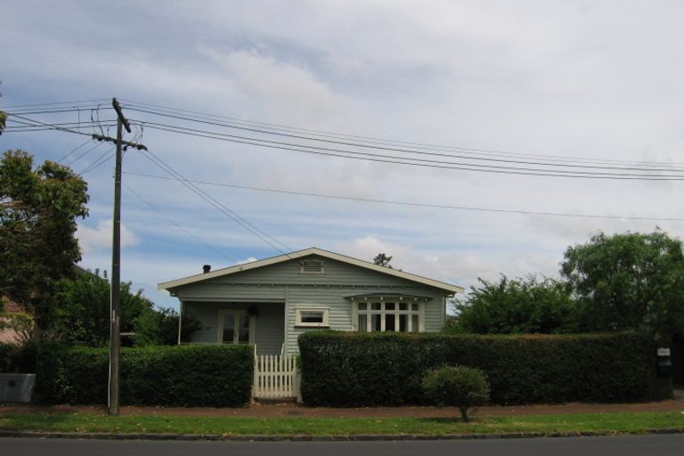 Photo of property in 276 Meola Road, Point Chevalier, Auckland, 1022