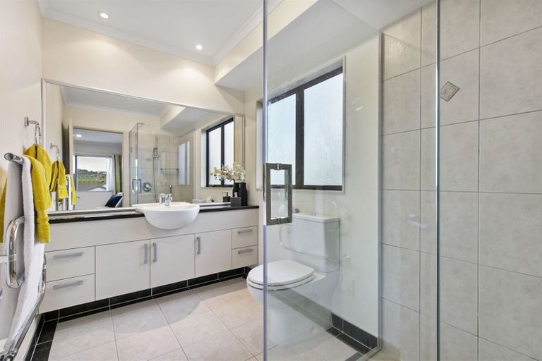 Photo of property in 1 Clomell Drive, Flat Bush, Auckland, 2019